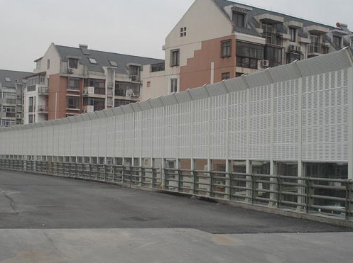 <a href=http://www.wuwudws.cn/news_article?news_id=110>隔音屏障</a>