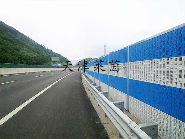 <a href=http://www.wuwudws.cn/news_article?news_id=125>公路聲屏障</a>
