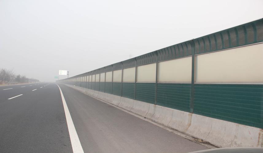 <a href=http://www.wuwudws.cn/news_article?news_id=141>聲屏障</a>